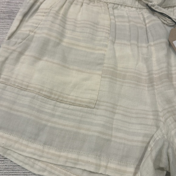 Women’s Prana Kai shorts size M Bone Stripe - Picture 2 of 11